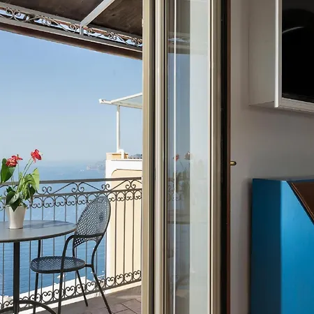 In Nocelle With Amalfi Coast Views Lejlighed
